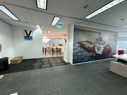 Gateway West (D7), Office #587565891